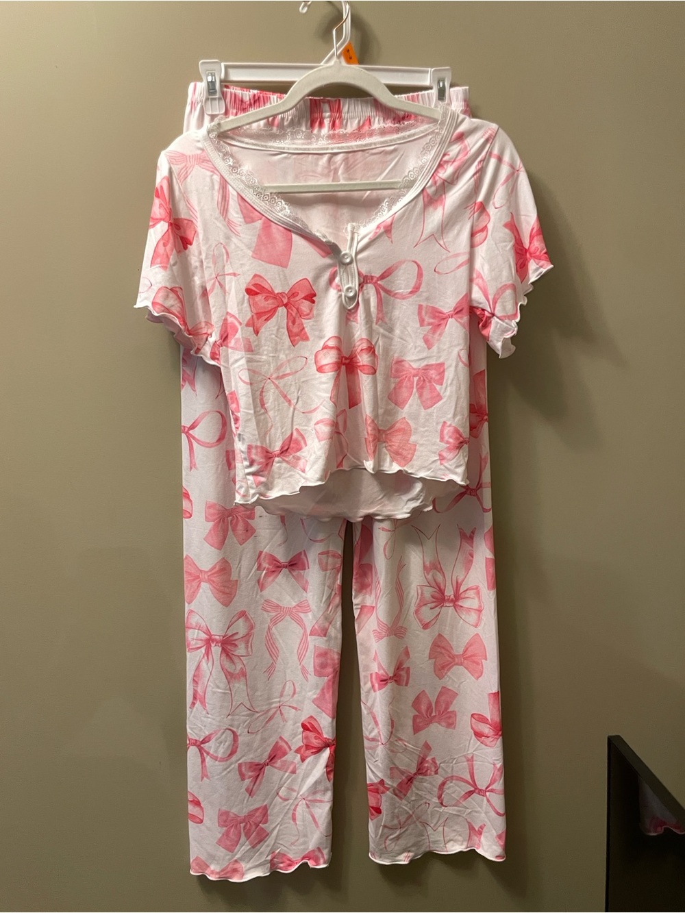 Women’s bow PJ set